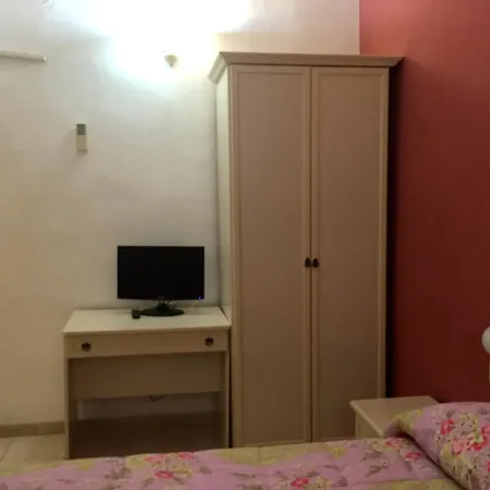 Ape Elbana Hotel Portoferraio