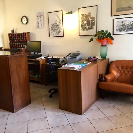 Ape Elbana Hotel Portoferraio