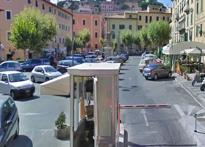 호텔 Ape Elbana 2*