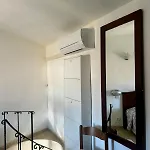 Ape Elbana Hotell
