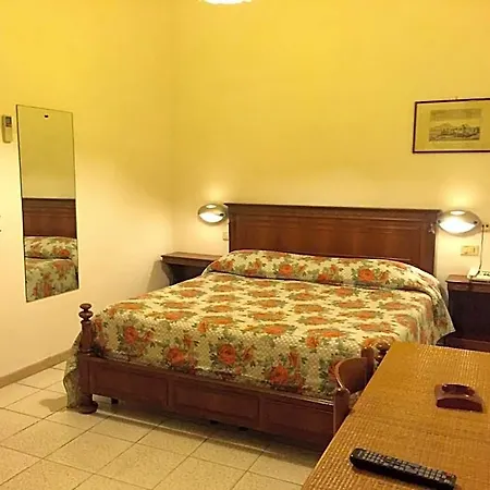 Ape Elbana Hotel