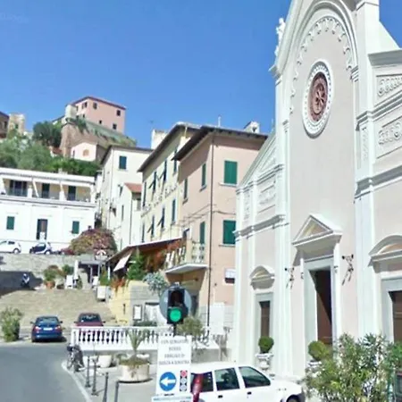 Hotell Ape Elbana 2*