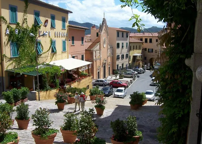 Ape Elbana Отель